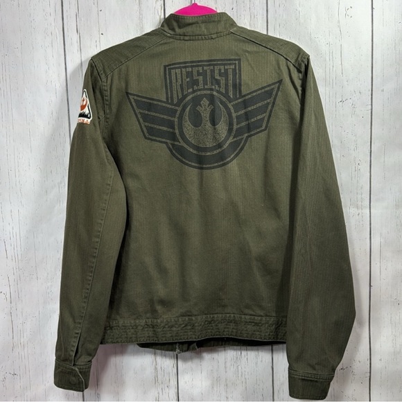 Disney Star Wars Galaxy Edge Resistance Logo
Olive Green Zip Up Rebels Jacket - Picture 2 of 10